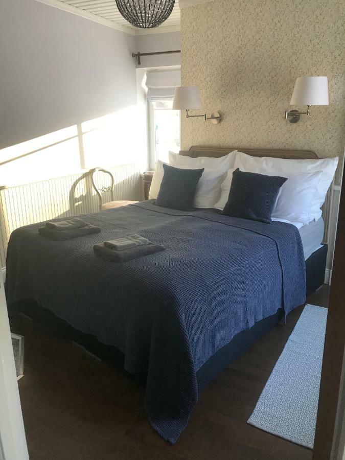Villa Kertelhof Guesthouse Кярдла Экстерьер фото