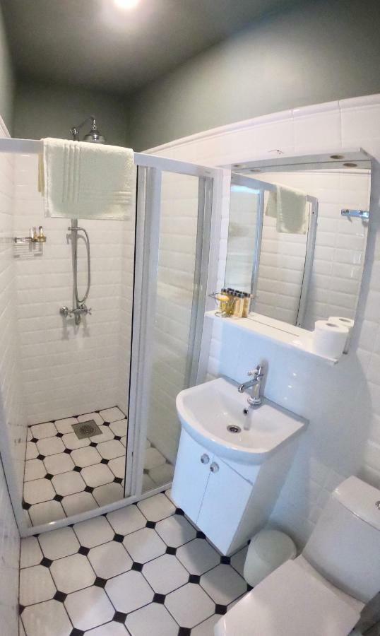 Villa Kertelhof Guesthouse Кярдла Экстерьер фото